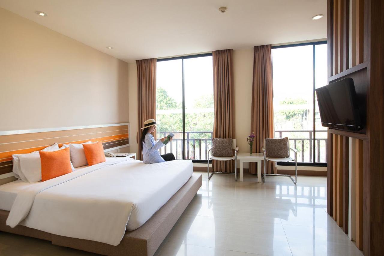 Imm Hotel Thaphae Чиангмай Экстерьер фото