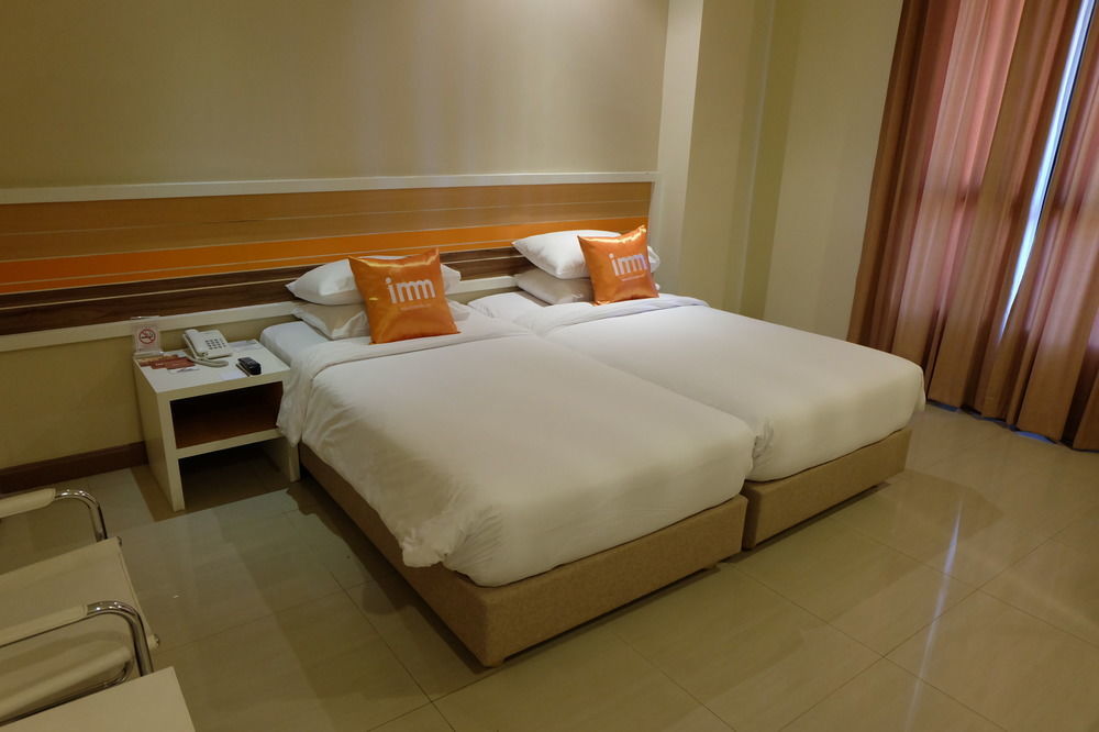 Imm Hotel Thaphae Чиангмай Экстерьер фото
