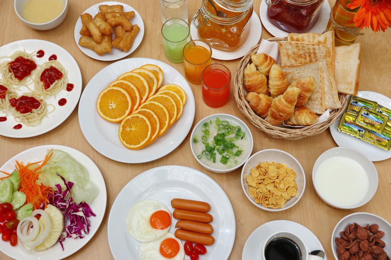 Imm Hotel Thaphae Чиангмай Экстерьер фото