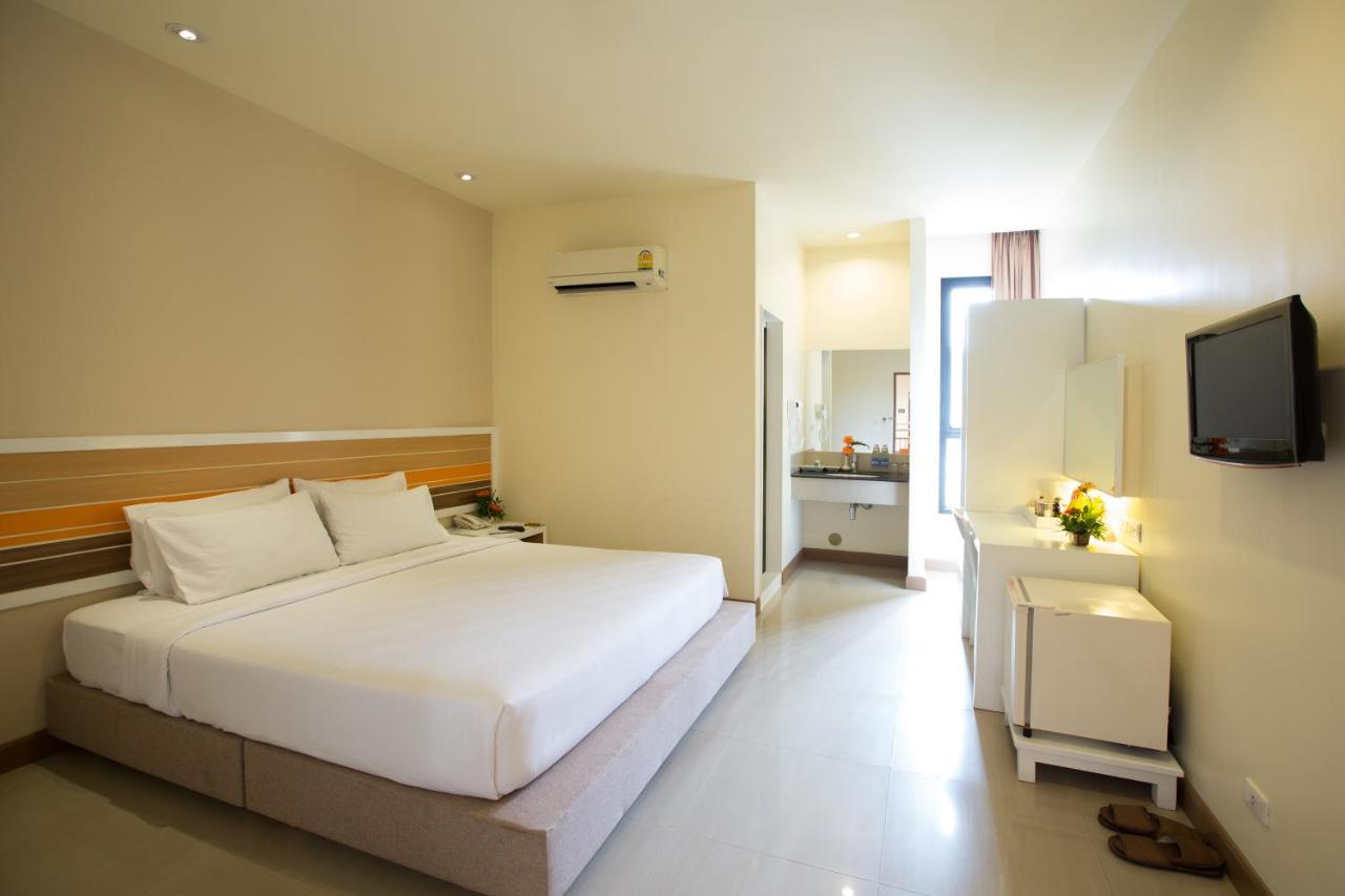 Imm Hotel Thaphae Чиангмай Экстерьер фото