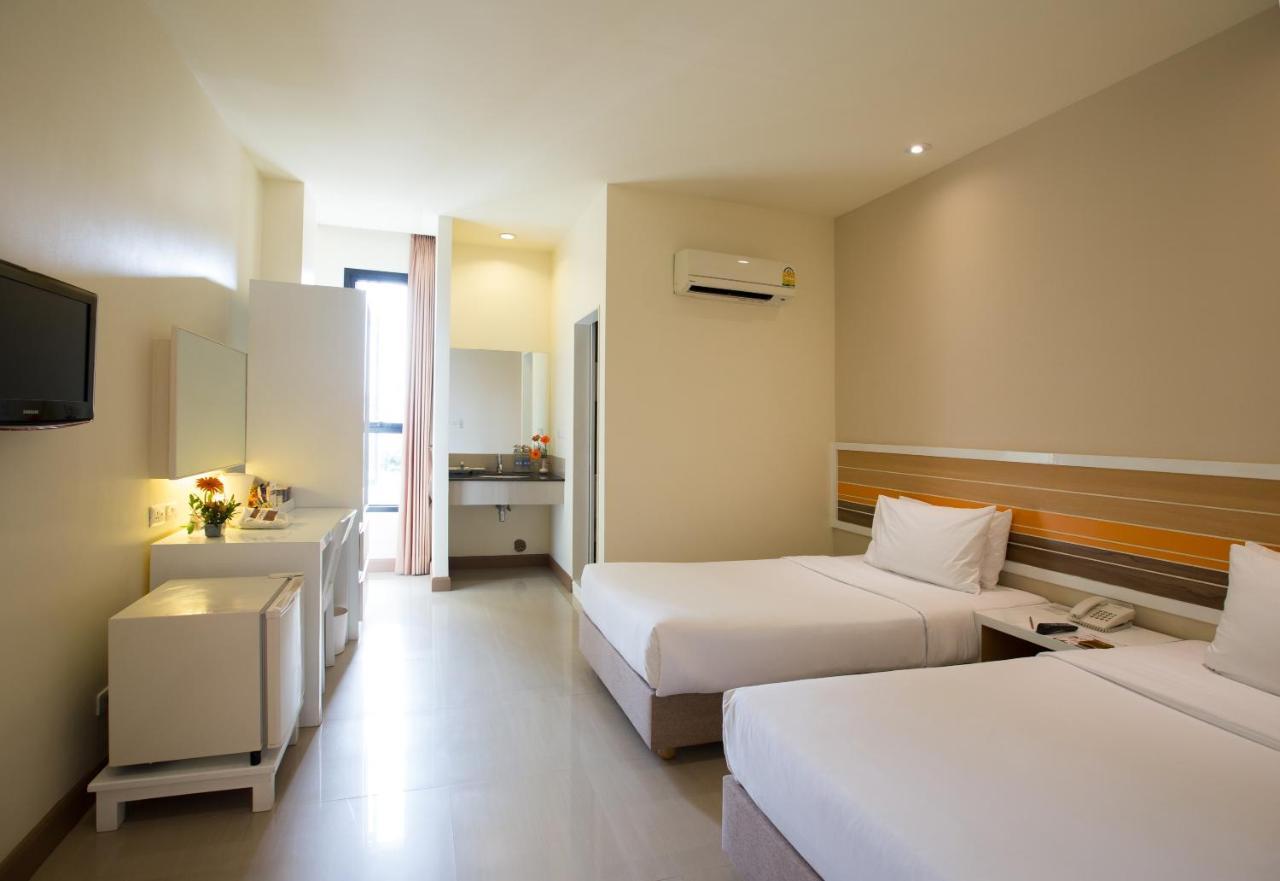 Imm Hotel Thaphae Чиангмай Экстерьер фото