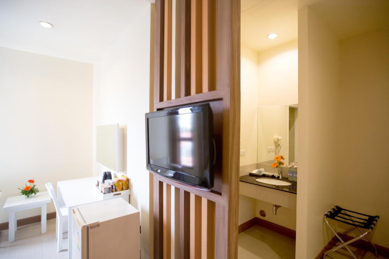 Imm Hotel Thaphae Чиангмай Экстерьер фото