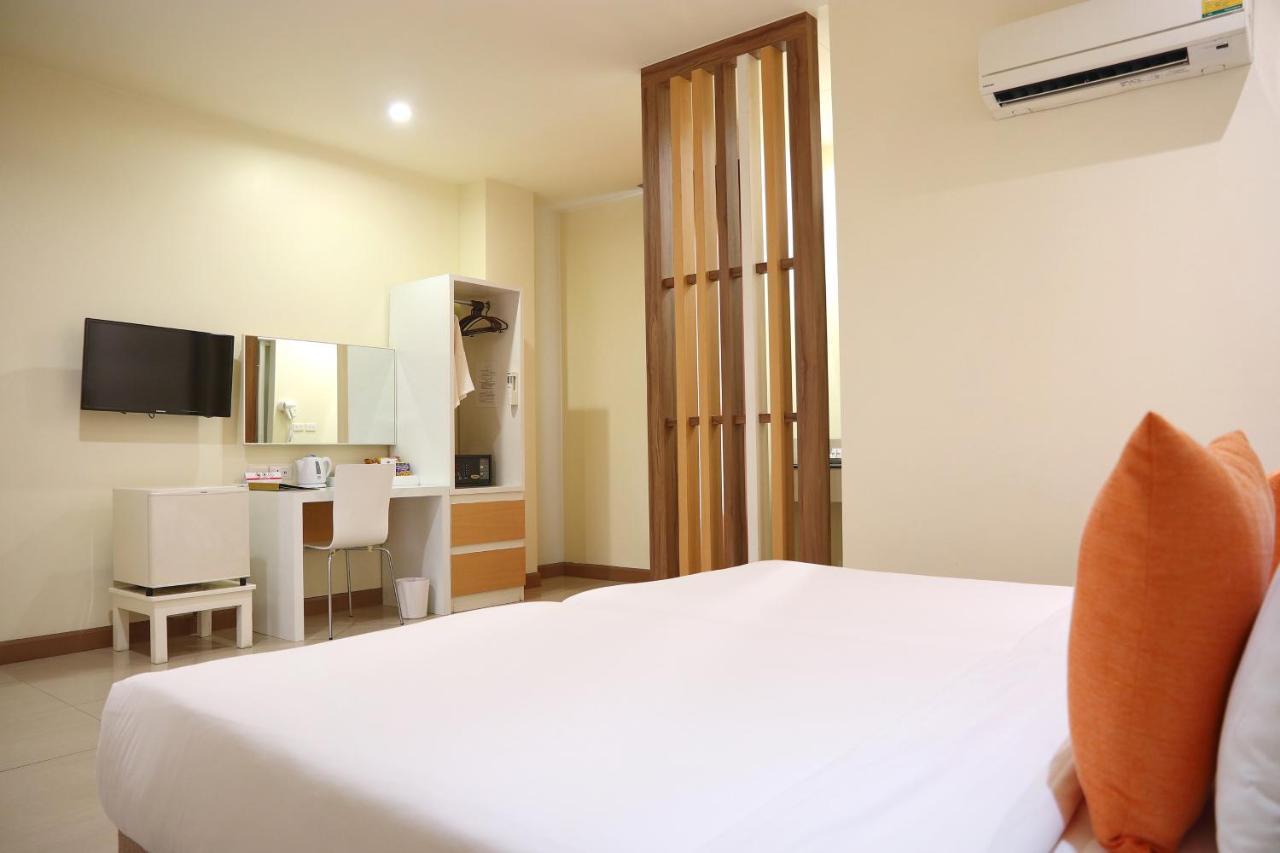 Imm Hotel Thaphae Чиангмай Экстерьер фото